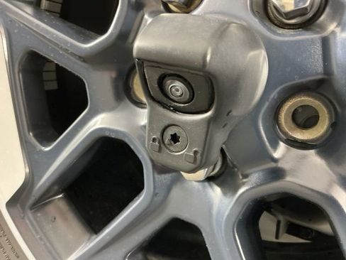 Used 2022 Jeep Wrangler Unlimited Rubicon w/ Cold Weather Group image 9