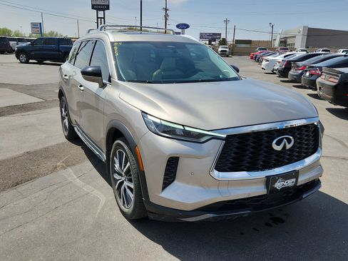Used 2023 INFINITI QX60 Sensory w/ Vision Package image 6