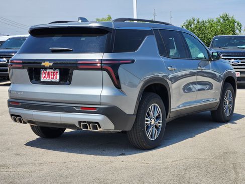 New 2026 Chevrolet Traverse LT FWD image 4