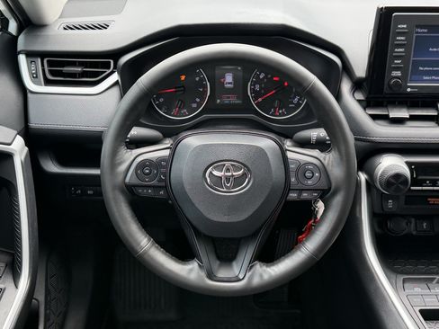 Used 2022 Toyota RAV4 LE FWD image 15