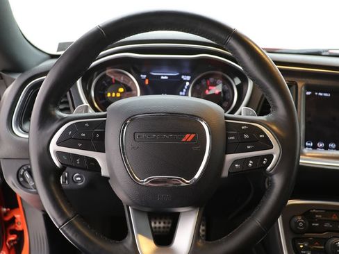 Used 2018 Dodge Challenger GT w/ Technology Group image 15
