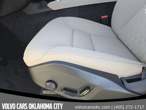 Used 2026 Volvo XC90 B6 Plus w/ Protection Package Premier AWD/4WD image 24