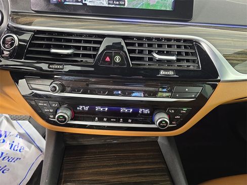 Used 2017 BMW 530i image 27