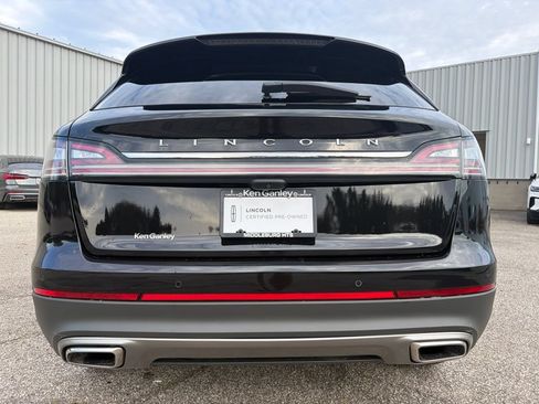 Used 2023 Lincoln Nautilus Reserve AWD/4WD image 8