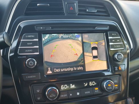 Used 2022 Nissan Maxima SR w/ Sport Mat Group image 8