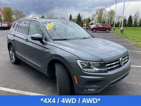 Used 2020 Volkswagen Tiguan SEL AWD/4WD image 2