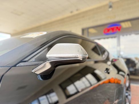 Used 2018 Chevrolet Camaro SS image 31