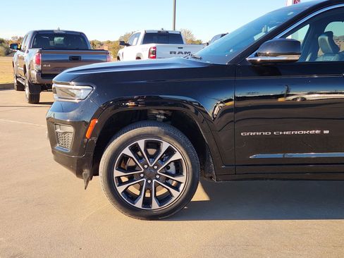 Used 2022 Jeep Grand Cherokee L Overland w/ Luxury Tech Group IV image 9