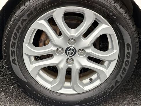 Used 2016 Scion iA image 14