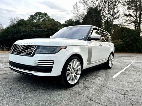 Used 2020 Land Rover Range Rover HSE image 1