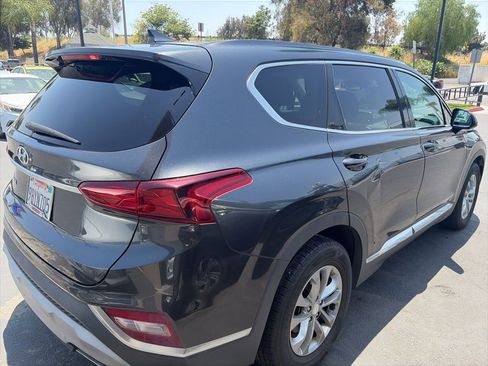 Used 2020 Hyundai Santa Fe SEL FWD image 4