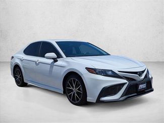 Used 2023 Toyota Camry SE FWD video 3