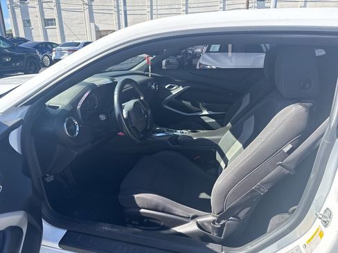 Used 2021 Chevrolet Camaro LT image 11