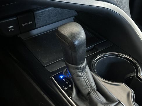 Used 2018 Toyota Camry LE FWD image 20