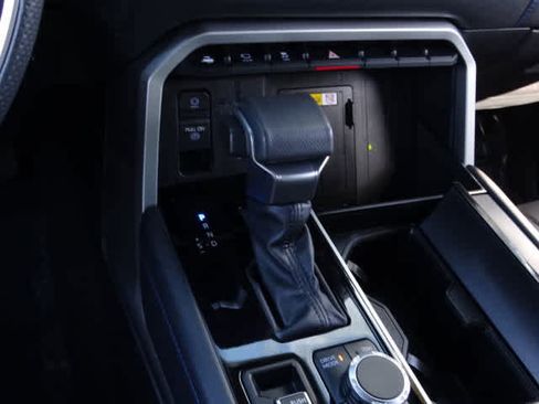 Used 2024 Toyota Tundra Platinum image 34