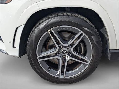 Certified 2022 Mercedes-Benz GLS 450 4MATIC image 26