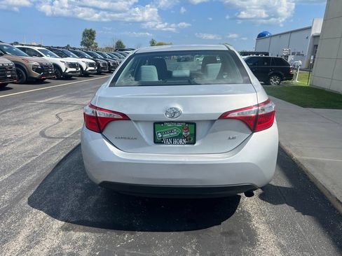 Used 2015 Toyota Corolla LE FWD image 6