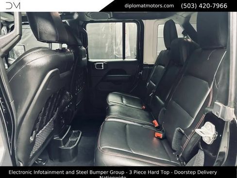 Used 2018 Jeep Wrangler Unlimited Rubicon AWD/4WD image 23