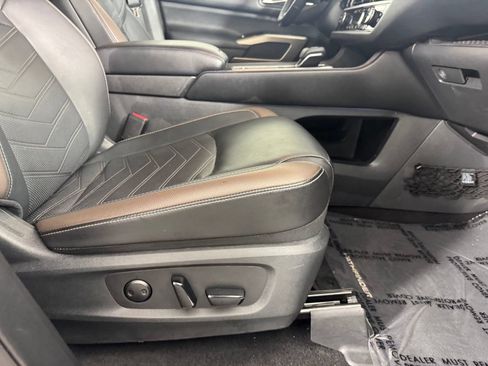 Used 2025 Nissan Pathfinder Platinum w/ Cargo Package FWD image 35