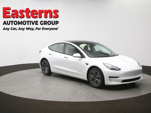 Used 2023 Tesla Model 3 Standard Range image 46