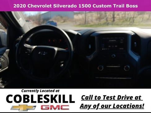Used 2020 Chevrolet Silverado 1500 Custom Trail Boss w/ Custom Convenience Package AWD/4WD image 13