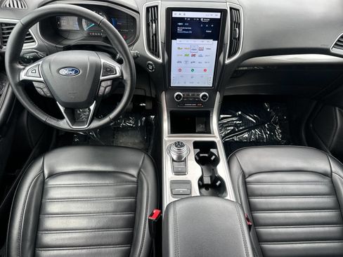 Certified 2024 Ford Edge SEL AWD/4WD image 14
