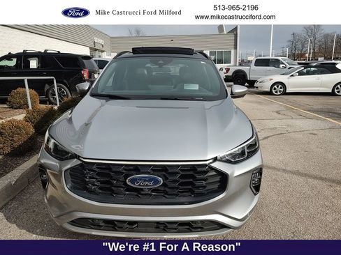 Certified 2023 Ford Escape ST-Line Elite w/ Premium Technology Package image 2