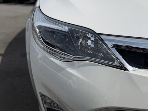 Used 2014 Toyota Avalon XLE Premium FWD image 26
