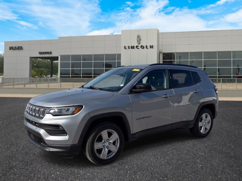 Used 2022 Jeep Compass Latitude w/ Convenience Group AWD/4WD image 12