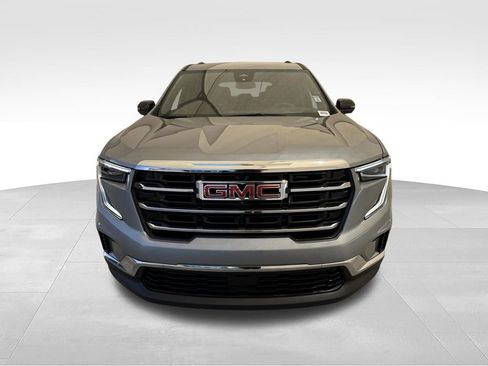 Used 2025 GMC Acadia Elevation FWD image 8