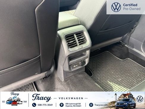 Used 2023 Volkswagen Tiguan SE w/ Panoramic Sunroof Package AWD/4WD image 17