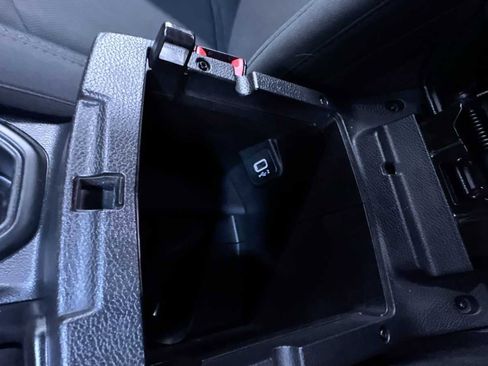 Used 2020 Jeep Wrangler Unlimited Sport image 29