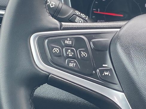 Used 2023 Chevrolet Equinox LT AWD/4WD image 6