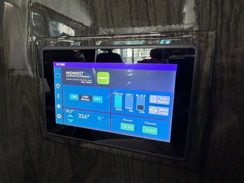 Used 2020 Mercedes-Benz Sprinter 2500 image 64