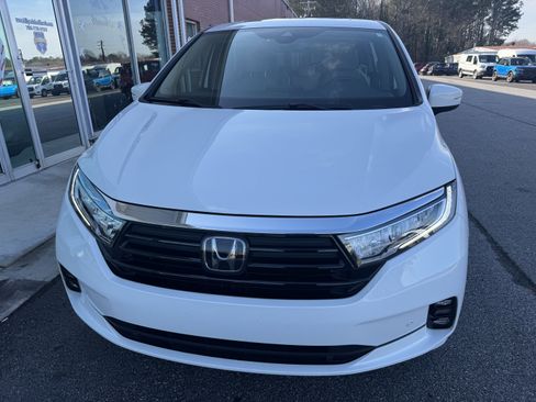 Used 2023 Honda Odyssey Elite image 4