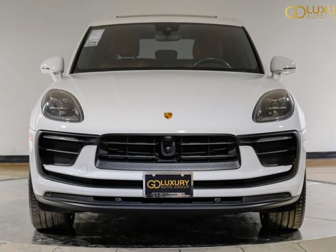 Used 2023 Porsche Macan AWD/4WD image 7