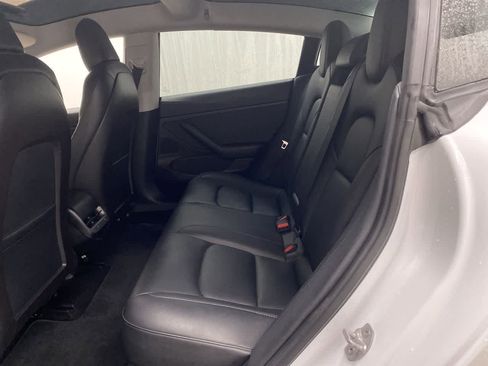 Used 2018 Tesla Model 3 image 16