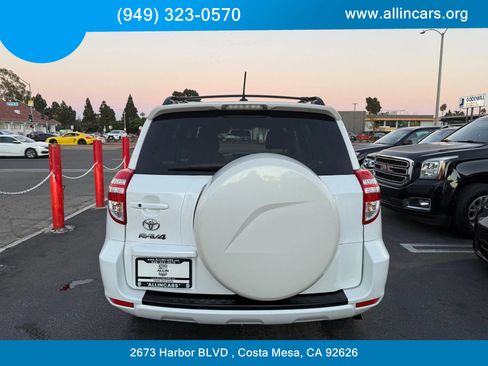 Used 2011 Toyota RAV4 Limited image 5