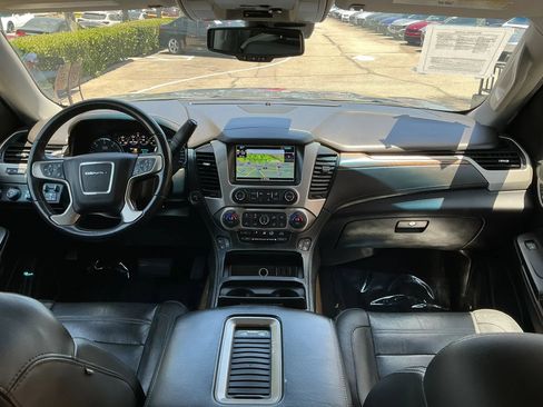 Used 2019 GMC Yukon Denali AWD/4WD image 23