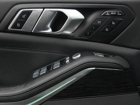 Used 2025 BMW X7 xDrive40i w/ Executive Package image 14