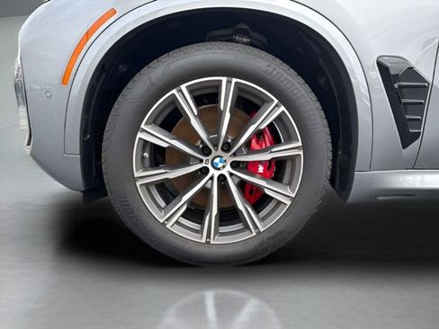 New 2026 BMW X5 xDrive40i w/ M Sport Package image 27