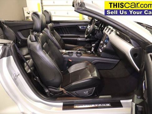 Used 2017 Ford Mustang GT Premium RWD image 28
