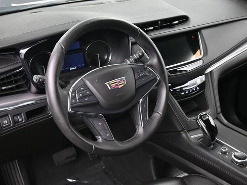 Used 2022 Cadillac XT5 Luxury FWD image 7
