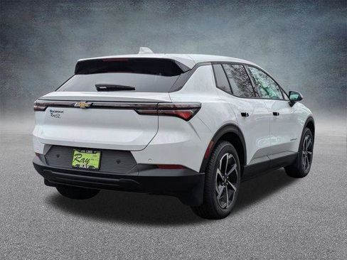 New 2026 Chevrolet Equinox EV LT FWD image 4