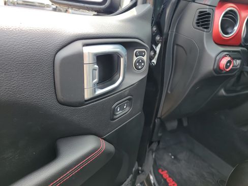Used 2021 Jeep Wrangler Unlimited Rubicon AWD/4WD image 18