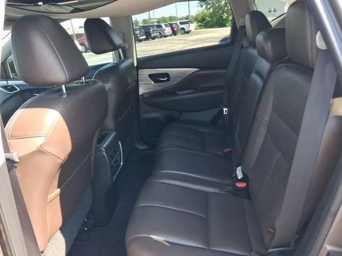 Used 2015 Nissan Murano Platinum w/ Platinum Technology Package FWD image 22