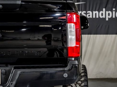 Used 2019 Ford F250 Lariat w/ Lariat Ultimate Package image 44