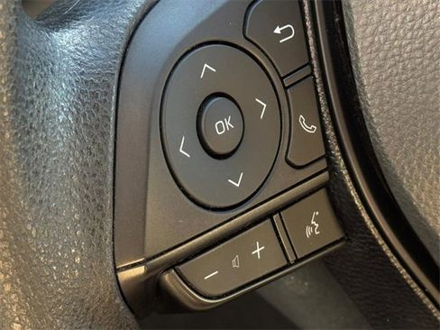 Used 2021 Toyota RAV4 XLE image 14