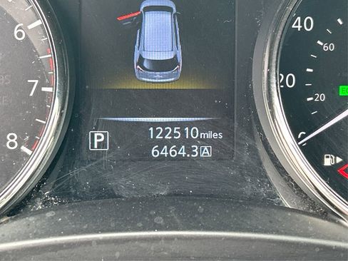 Used 2016 Nissan Rogue S w/ Appearance Package image 38