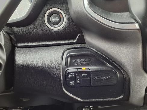 Certified 2024 RAM 2500 Big Horn AWD/4WD image 8